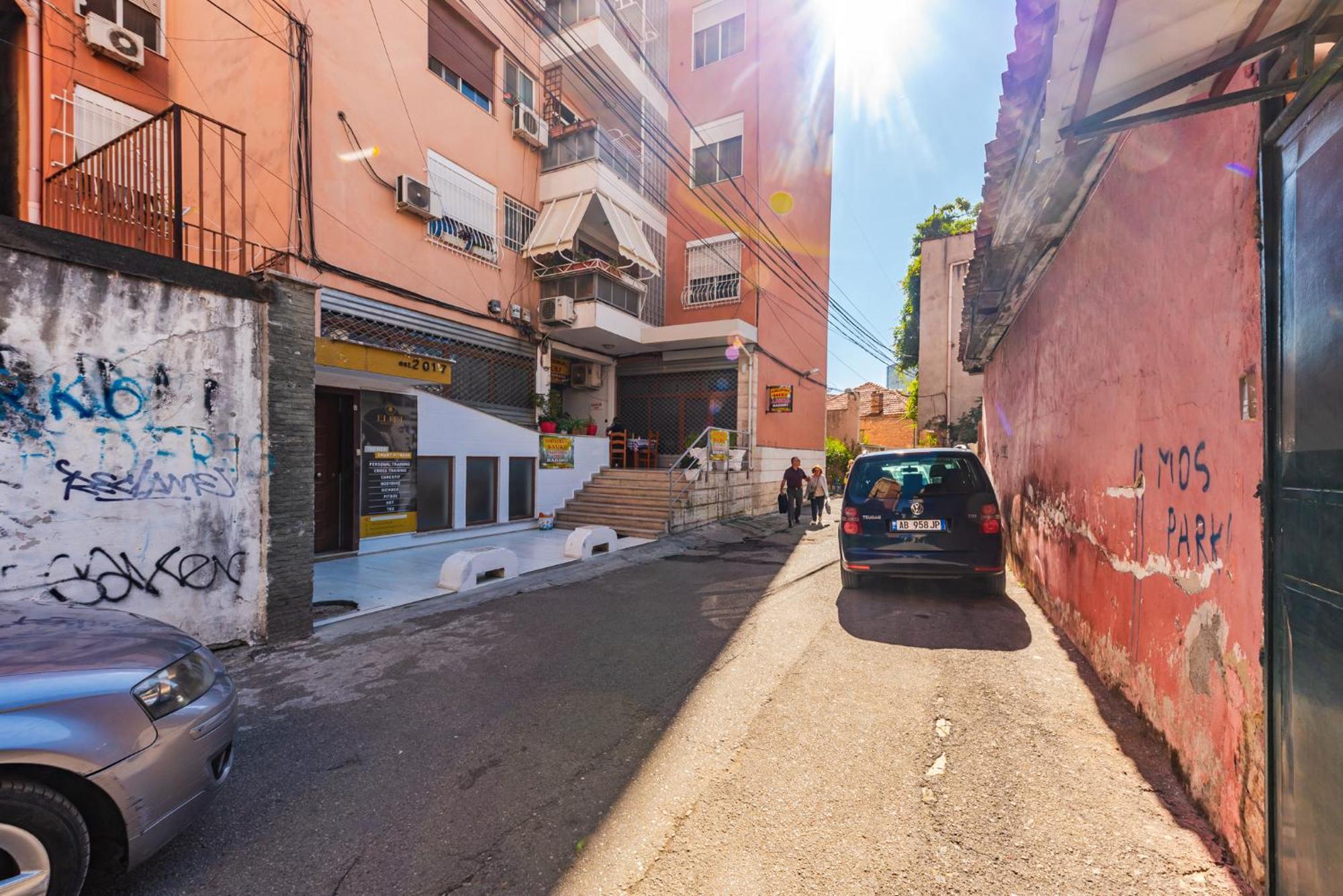 Atelier Apartments By Kondo Stays Tirana Exteriör bild
