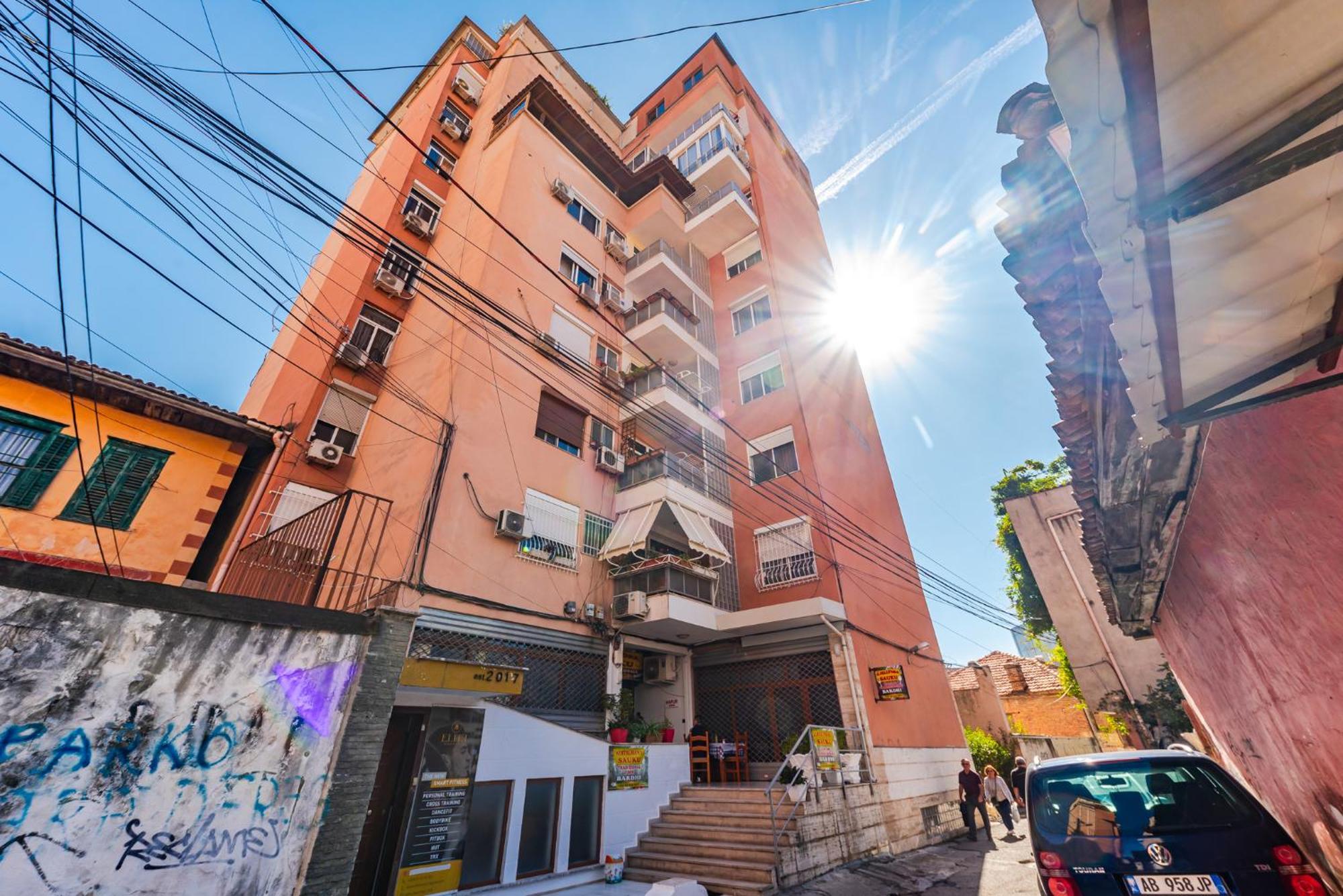 Atelier Apartments By Kondo Stays Tirana Exteriör bild